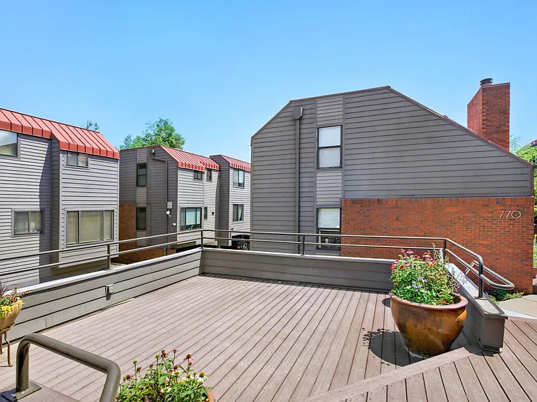 790 Walnut St #D — Photo 26