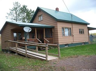 N11862 Rooni Ln, Bessemer, MI 49911