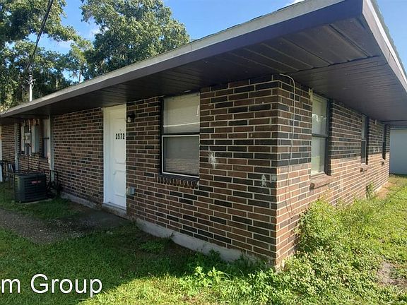 2nd image of 2572 Chestnut Woods Dr
