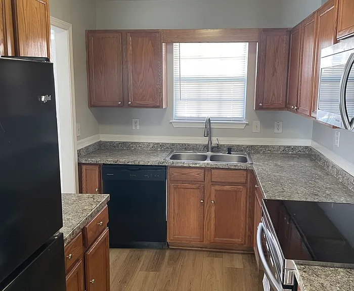 6331 Wellington Walk Way — Photo 3