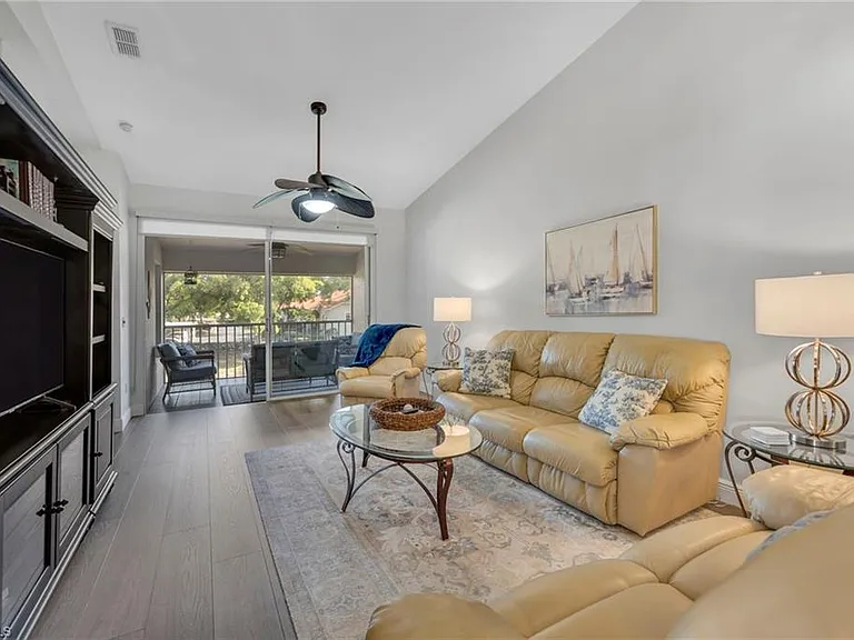 2460 Old Groves Rd #201 — Photo 6