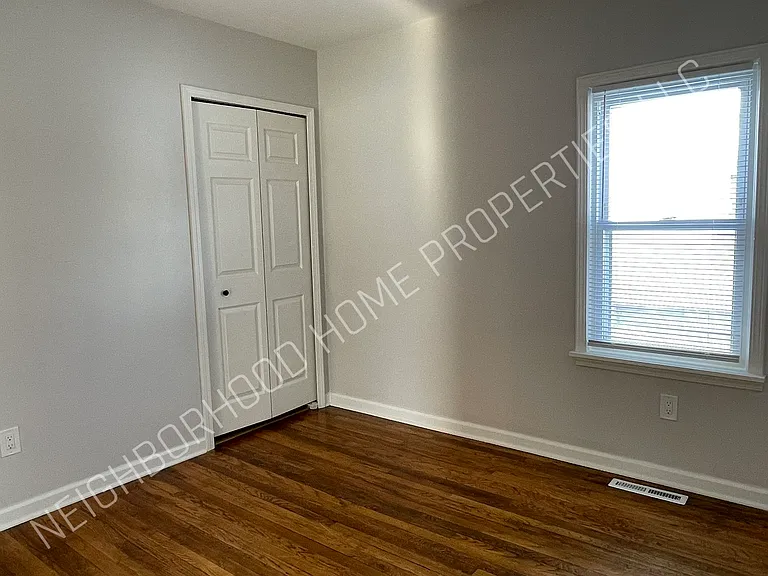 2450 Gerald Ave — Photo 13