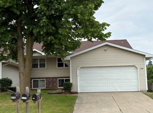 2547 Sun Ter, Green Bay, WI 54311
