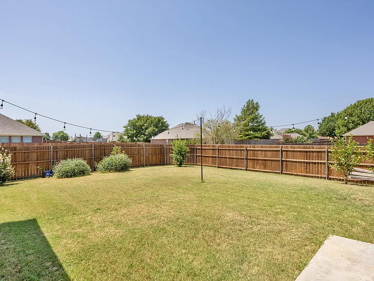 200 Shadybrook Dr — Photo 40