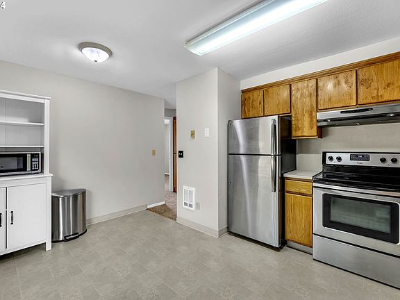 5th image of 3509 NE 150th Ave