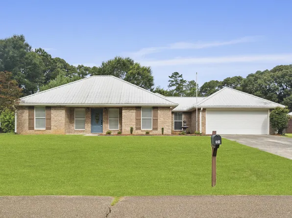 54 Nicolaus Dr, Hattiesburg, MS 39402