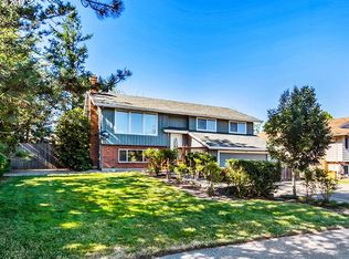 437 SE 21st St, Troutdale, OR 97060
