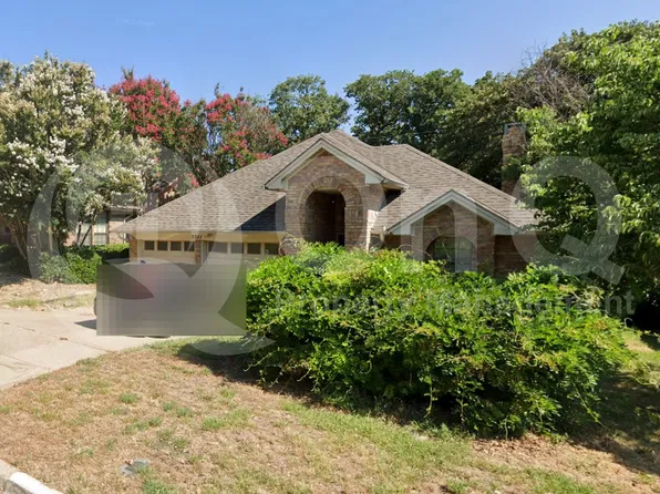 5511 Timber Green Dr, Arlington, TX 76016