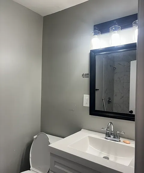 14441 Kolmar Ave — Photo 15