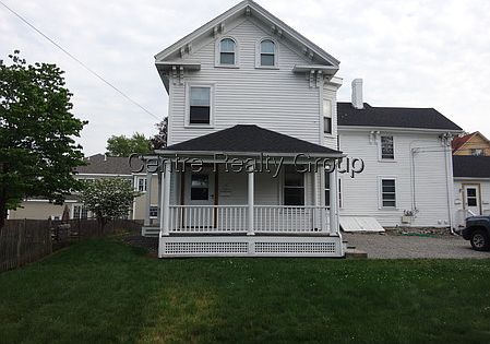 1st image of 10 Bowers St #10