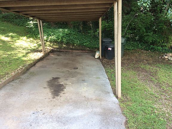 2nd image of 3008 Westside Dr