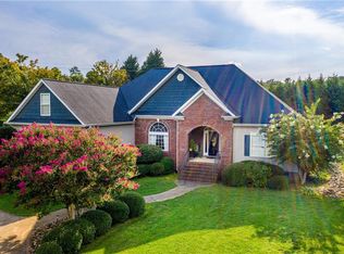 103 Ashe Ct, Easley, SC 29642