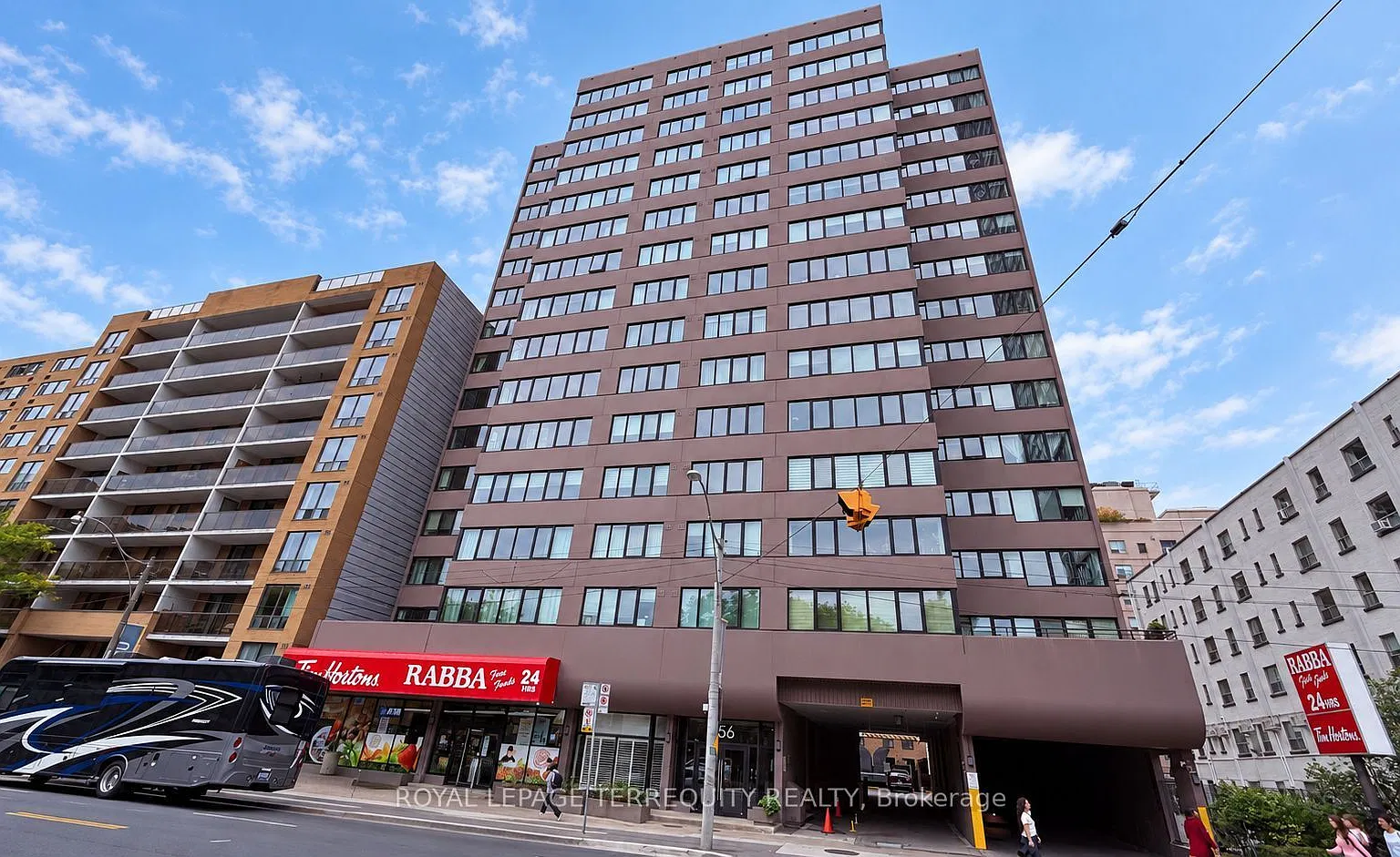 256 Jarvis St — Photo 1