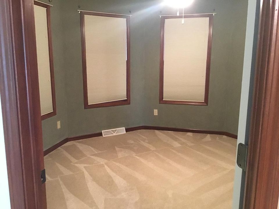 1st image of 5905 Herons Blvd #2