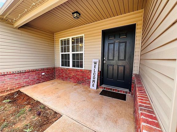 3rd image of 1208 Granite Ln
