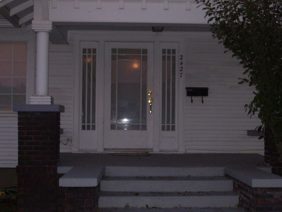 2427 N.Columbus 