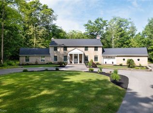 380 Timberidge Trl, Gates Mills, OH 44040