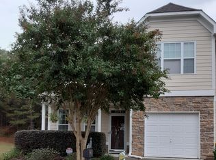 6536 Mallard Cove Ln, Flowery Branch, GA 30542