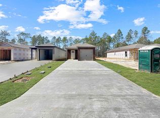 3235 Damon Dr, Milton, FL 32583
