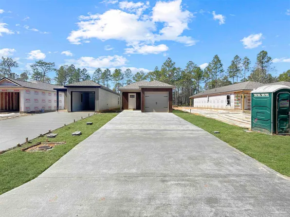 3235 Damon Dr, Milton, FL 32583
