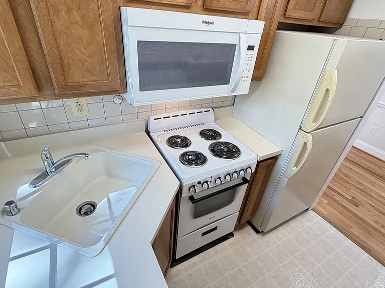 819 S Alfred St #2 — Photo 9