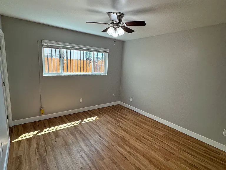 North Park Colony — Photo 10