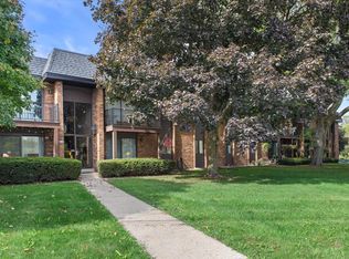 5175 S Root River Pkwy UNIT 6, Milwaukee, WI 53228