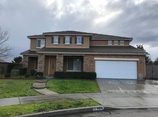 2990 Redington Ave, Clovis, CA 93619