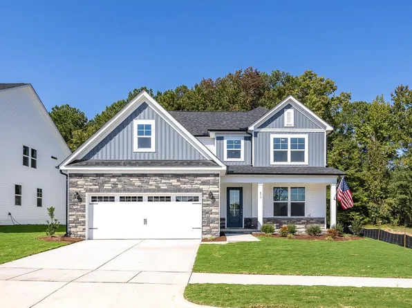 613 Crescent Wood Trl, Zebulon, NC 27597