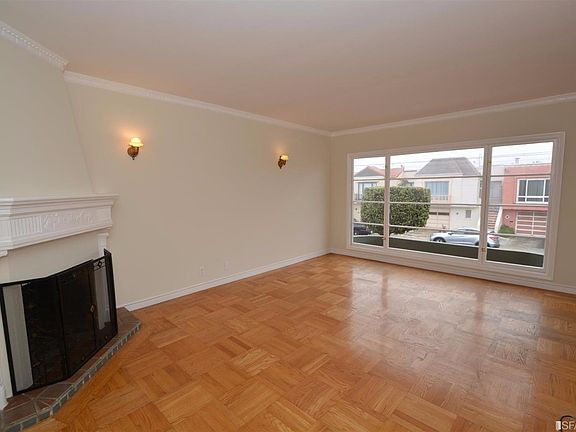 4th image of 2095 47th Ave