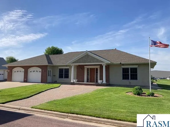 305 Brackenridge St SW, Sleepy Eye, MN 56085