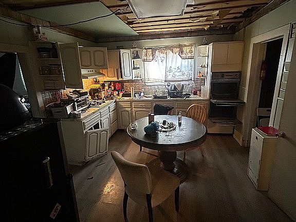 5th image of 4272 Turney Rd