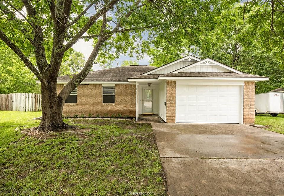 1st image of 804 Braeswood Cir