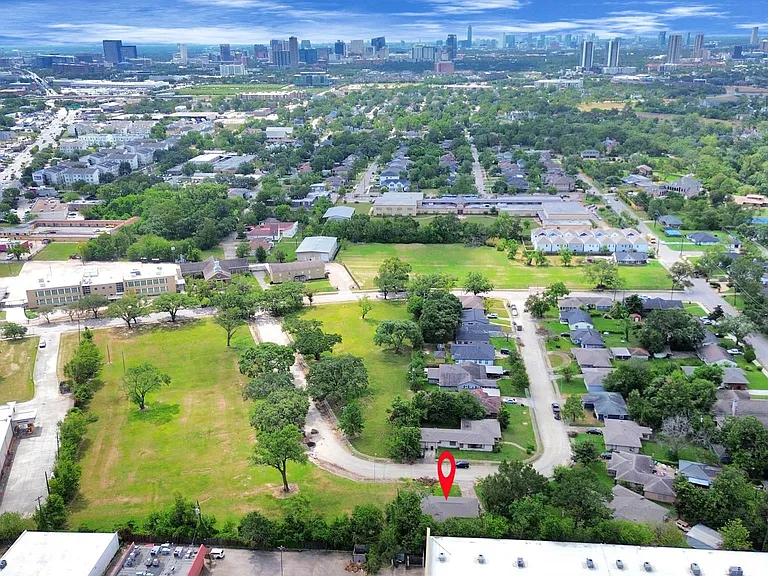 3743 Odin Ct — Photo 35