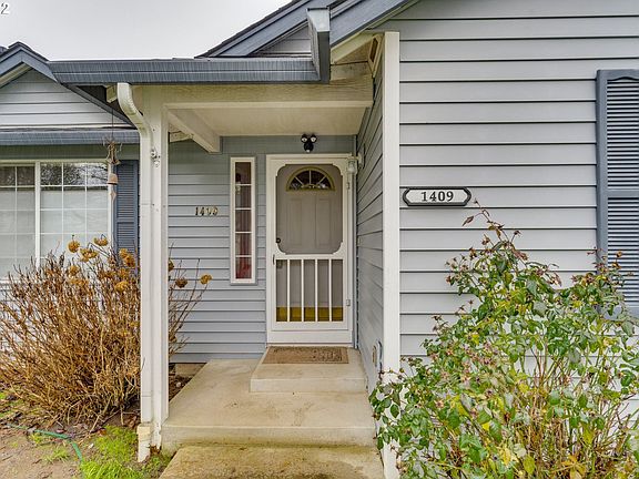 3rd image of 1409 NE 17th Ave