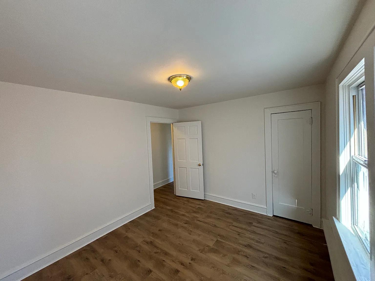 2 bed, 900 sqft, $1,250 — Photo 4