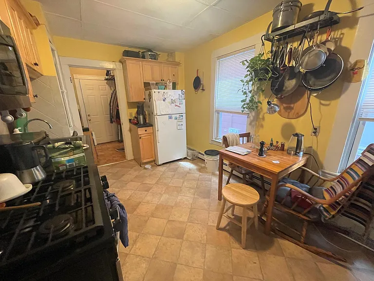 22 Dell St — Photo 8