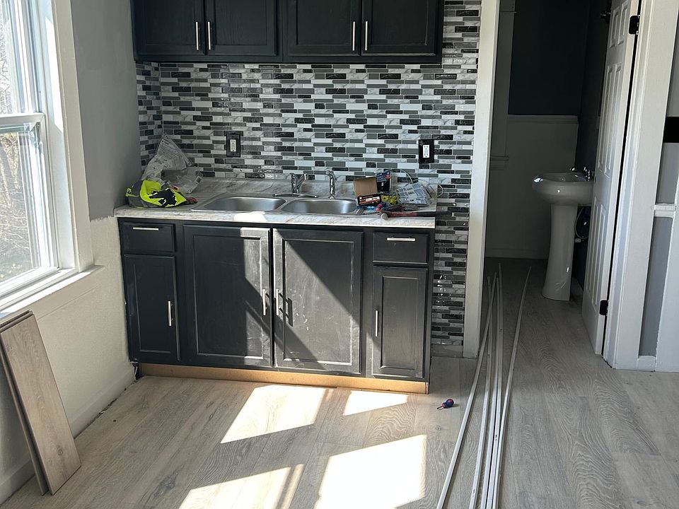 1st image of 9919 Stoughton Ave