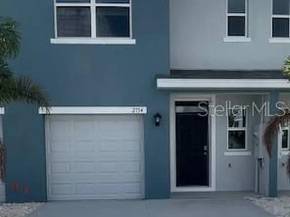 2754 Pearly Banks Dr, Bradenton, FL 34208