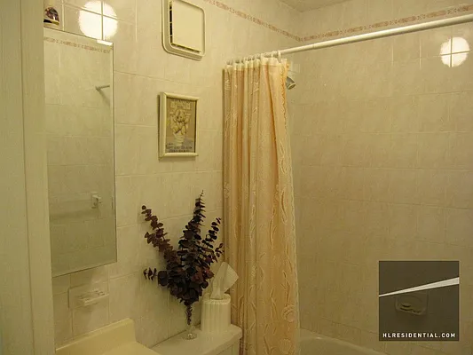 Sold by Highline Residential | media 27