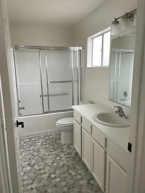 Building Photo - 621 E Magnolia Blvd #12