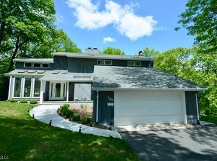 150 Alpine Trl, Sparta, NJ 07871