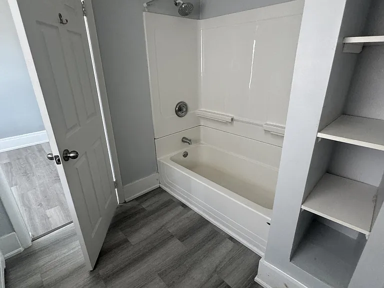205 Lake Ave #8 — Photo 6