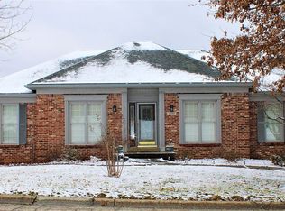 6300 Farmhill Ct, Louisville, KY 40291