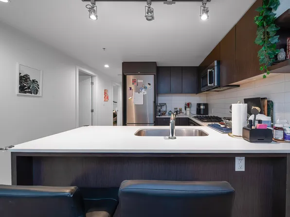 7888 Ackroyd Rd #1509, Richmond, BC V6X 0M9