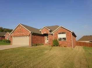 15 Jonathon Cv, Cabot, AR 72023