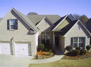 516 Georgia Cir, Loganville, GA 30052