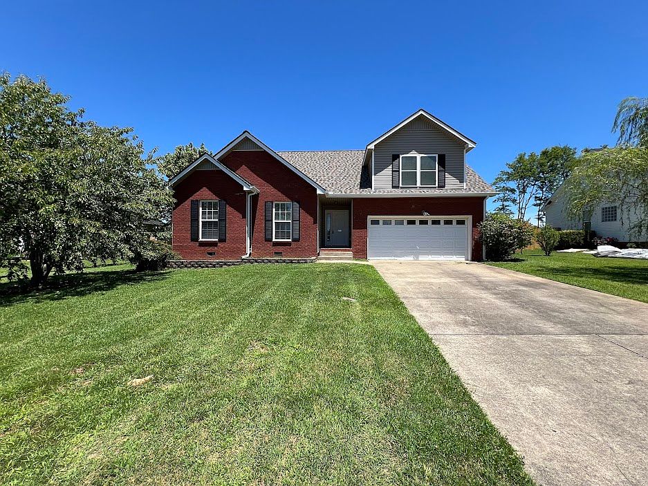 1st image of 739 Ellie Nat Dr