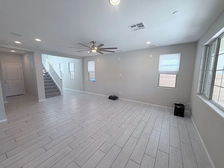 10025 Desert Bighorn Ct — Photo 11