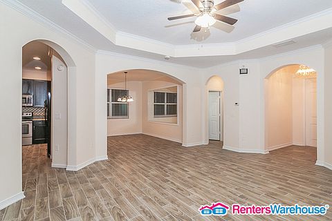 4th image of 4401 Breeze Isle Ln